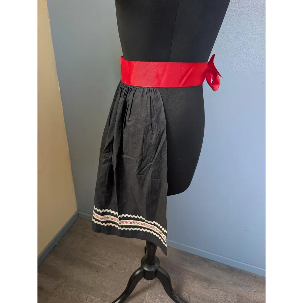 Vintage 50s 60s Half Apron, Holiday Christmas Apron